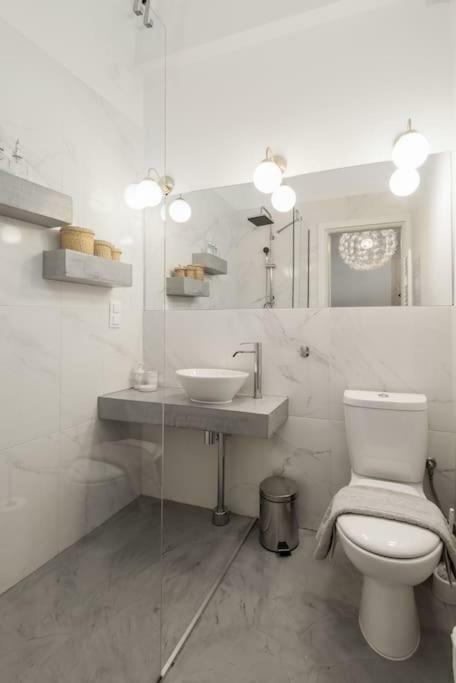 Roman Market- Upper Aristotelous Sq Luxury Apartment Tesalonika Bagian luar foto
