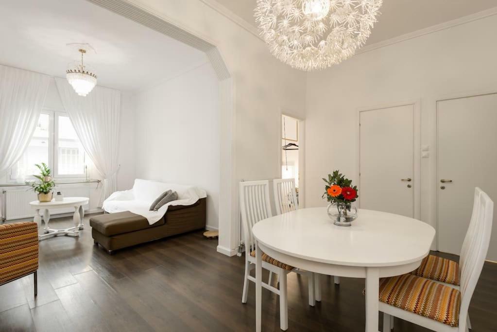 Roman Market- Upper Aristotelous Sq Luxury Apartment Tesalonika Bagian luar foto