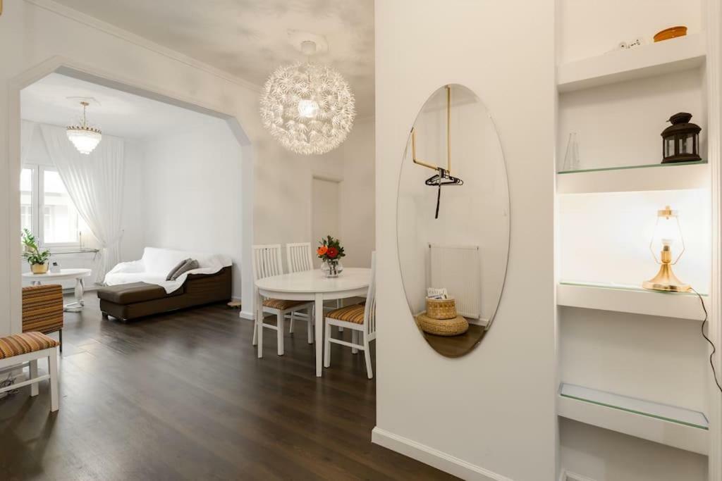 Roman Market- Upper Aristotelous Sq Luxury Apartment Tesalonika Bagian luar foto